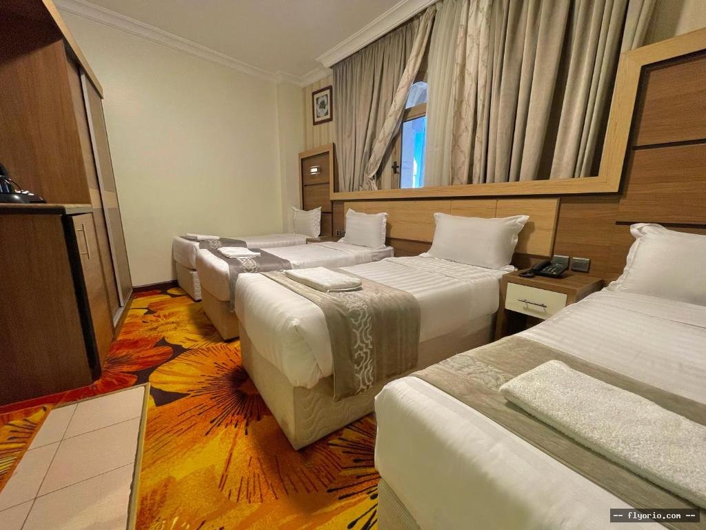 Al Mukhtara Almasi Hotel - Company ALMKhTARh ALMASY LLKhDMAT ALFunduqYH ShKhS WAHD Photo