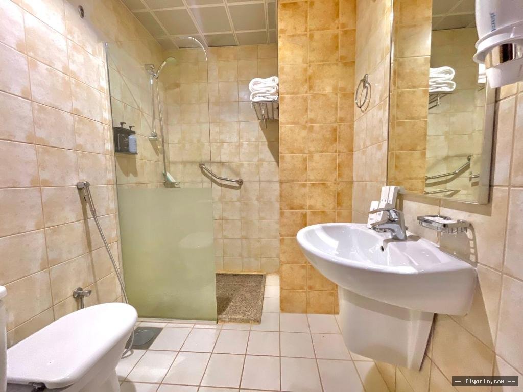 Al Mukhtara International Hotel - Company ALMKhTARh ALAALMY LLKhDMAT ALFunduqYH ShKhS WAHD Photo