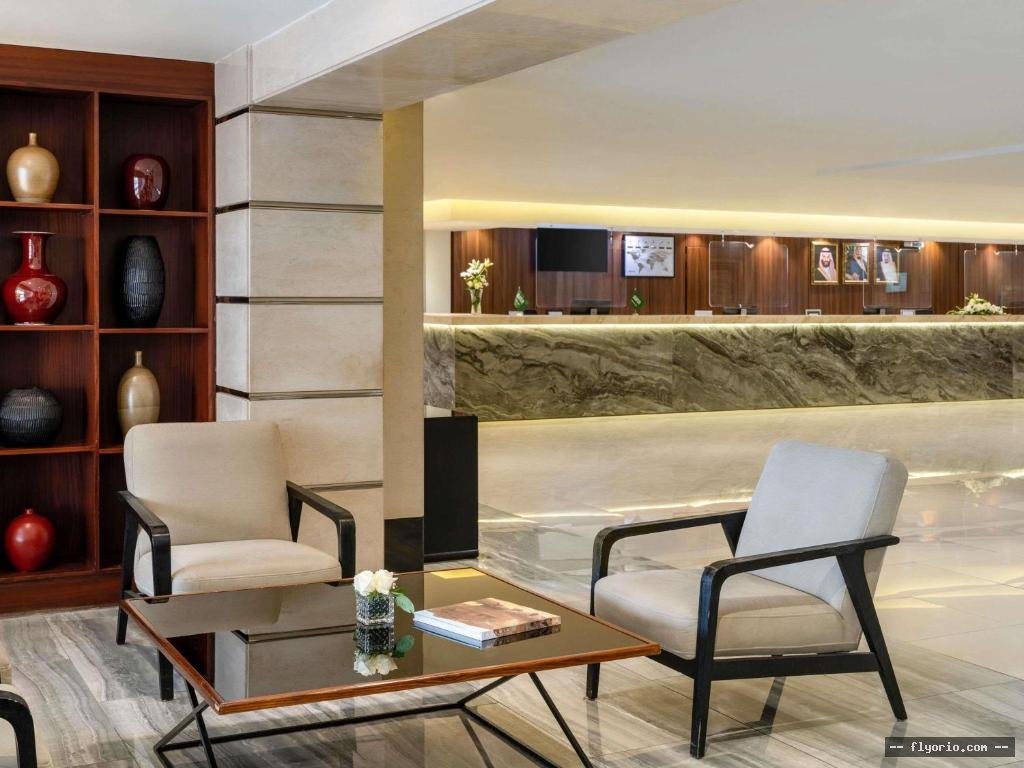 Anwar Al Madinah Mövenpick Photo