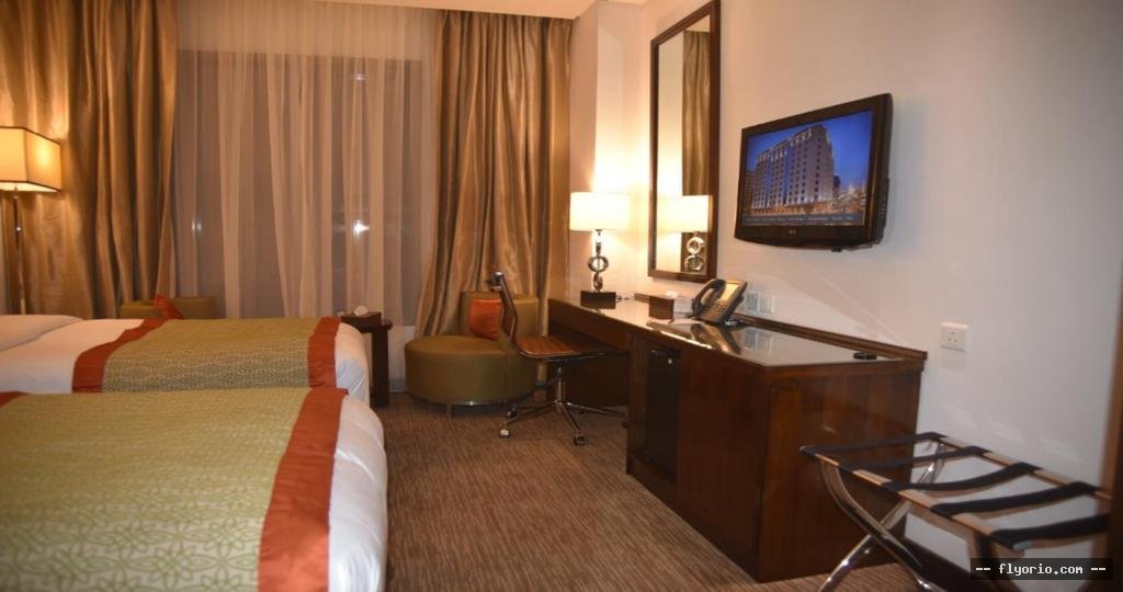 Crowne Plaza Madinah by IHG Photo