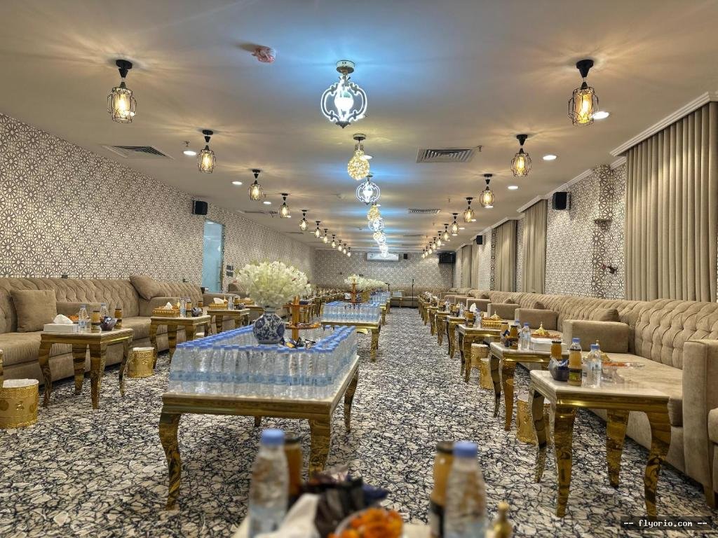 Diouf Al-Mquam Al-Masy Hotel shuttle service to the Haram Photo