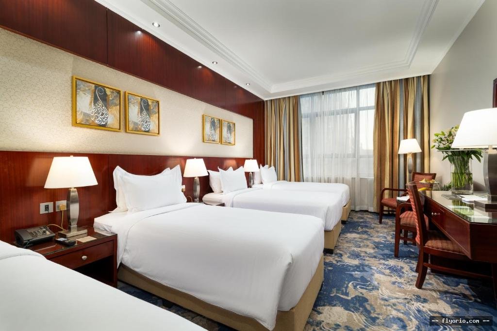 Emaar Royal Hotel Photo