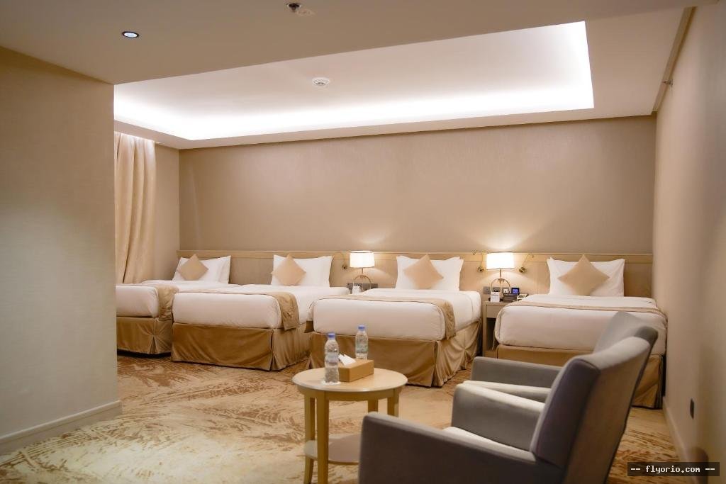Finda Hotel Photo