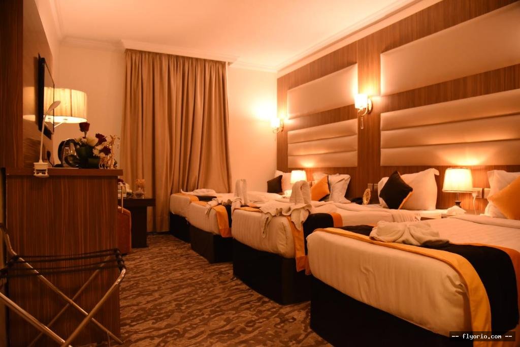 Funduq QSR ALANDLS ALDhHBY - Alandalus Golden Palace Hotel Photo