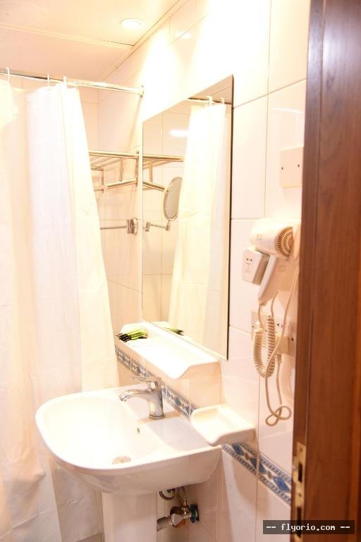 Funduq QSR ALANDLS ALDhHBY - Alandalus Golden Palace Hotel Photo