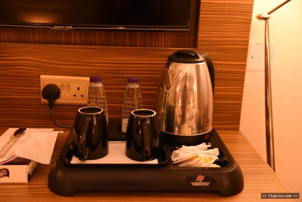 Funduq QSR ALANDLS ALDhHBY - Alandalus Golden Palace Hotel Photo