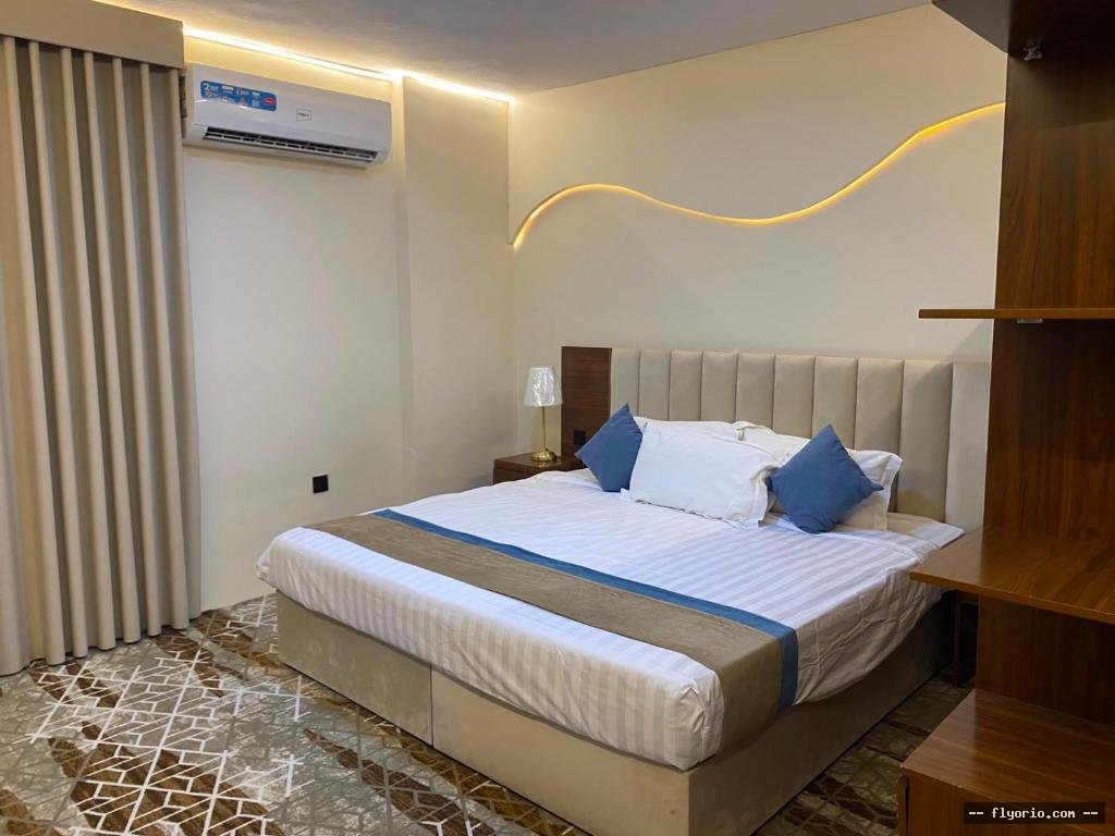 GhZALY SWYTS ghzali suites