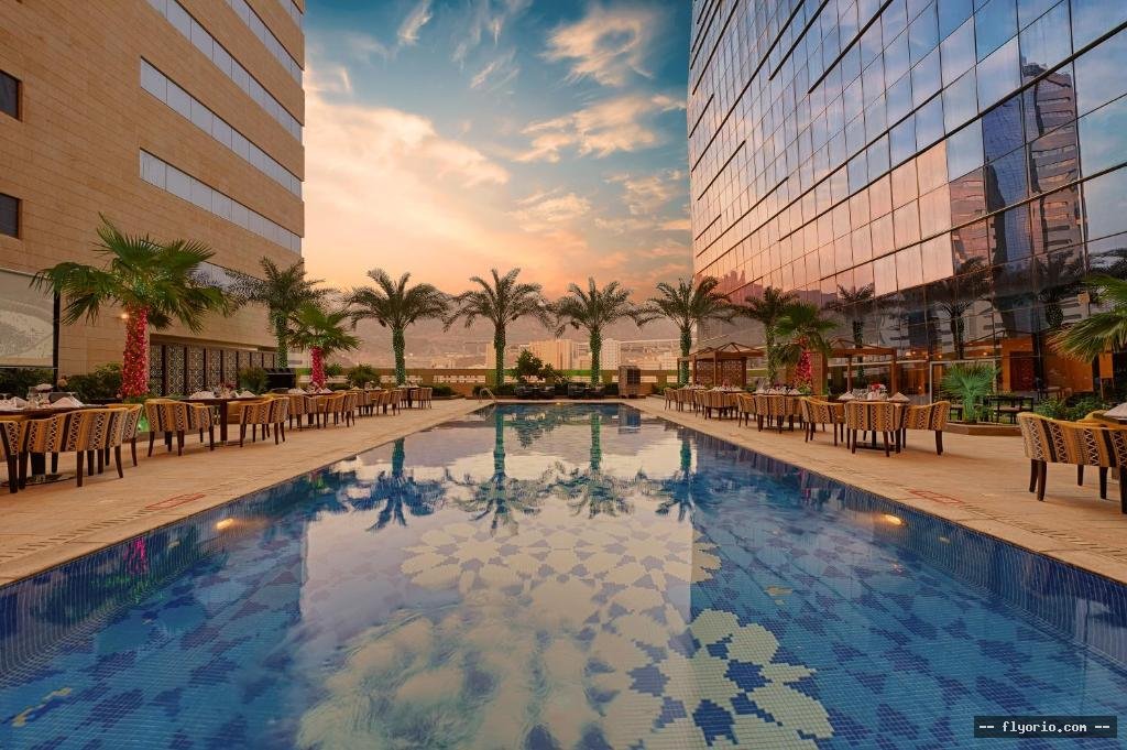 Holiday Suites Al Azizia Photo