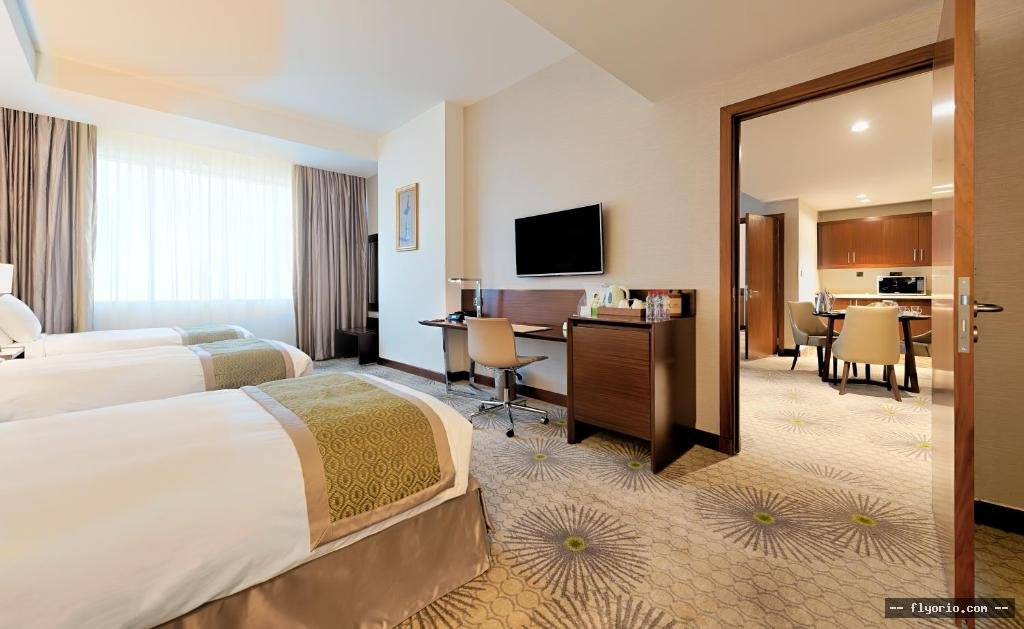 Holiday Suites Al Azizia Photo