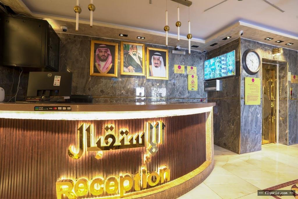 MG Crown Hotel 2 Photo