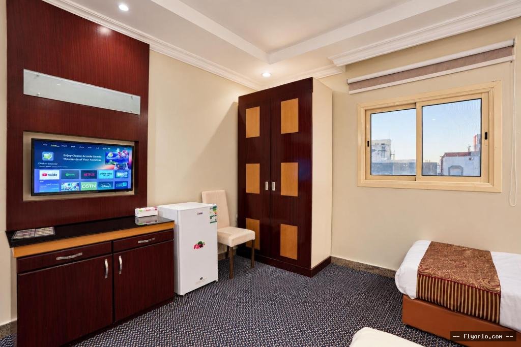 MG Crown Hotel 3 Photo