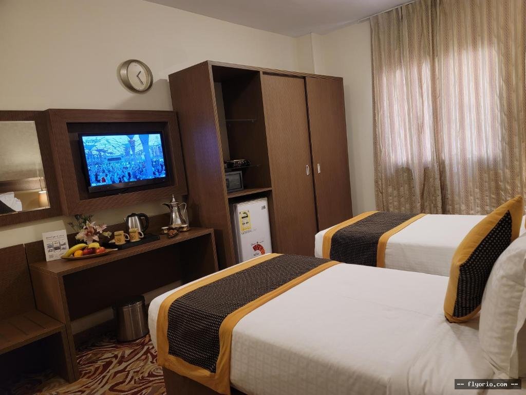 Qasr Al Ansar Golden Tulip Hotel Photo
