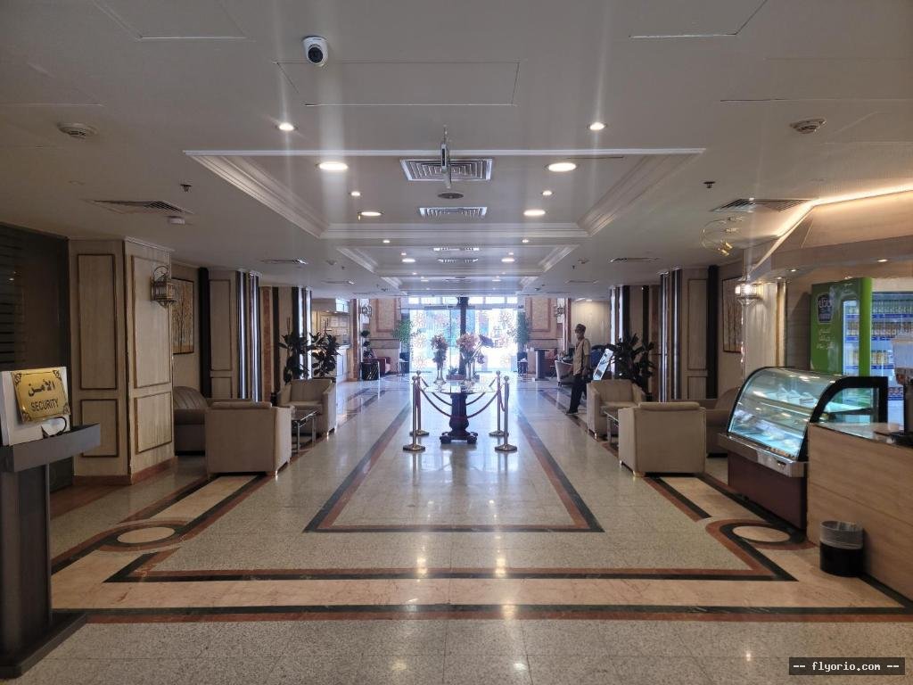 Qasr Al Ansar Golden Tulip Hotel Photo