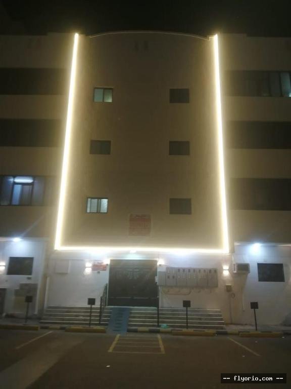 ShQh ALHRM SYZR ASTAR Photo