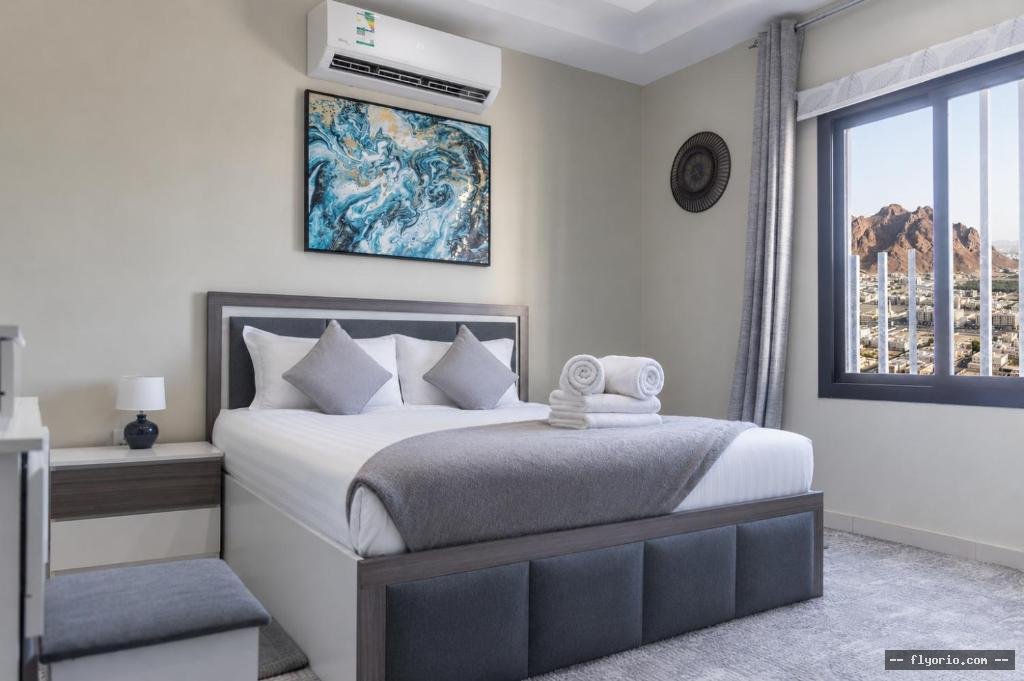 TYBh LLShQQ ALFAKhRhTaiba Luxury Apartments - 3 Bedrooms, 5 mins to Haram! Photo