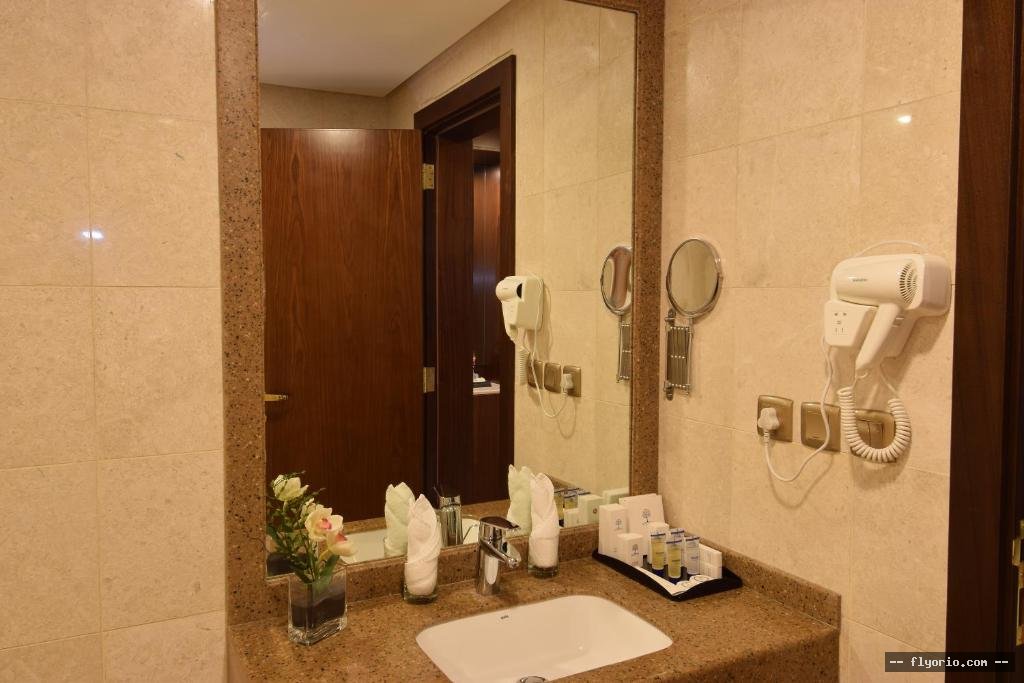 Zaha Al Munawara Hotel Photo