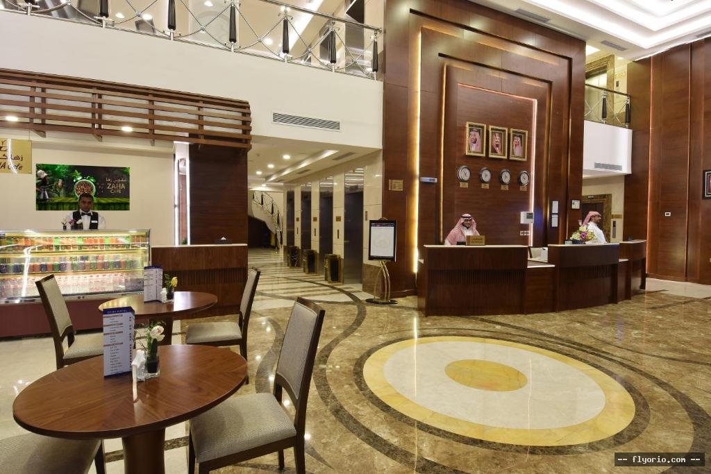 Zaha Al Munawara Hotel Photo